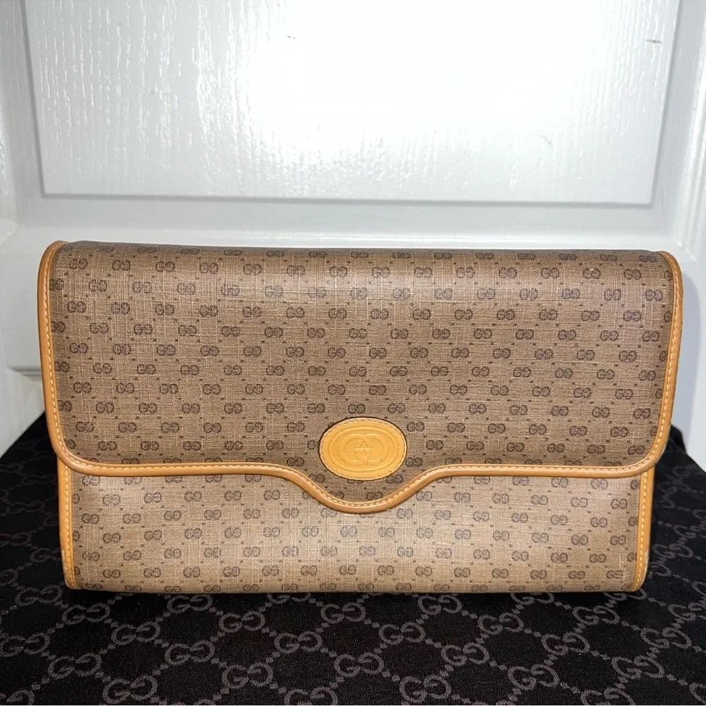 Vintage Gucci Clutch - Picture 1 of 7